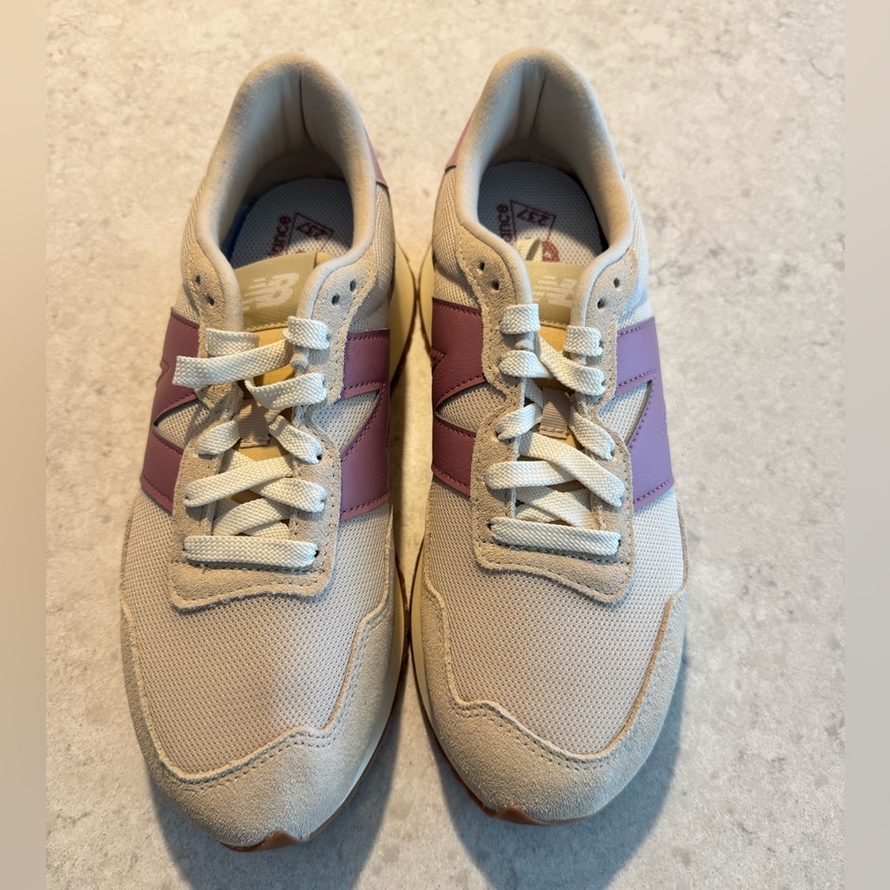 New Balance Women's Beige and Pink Sneakers - Picture 2 of 6